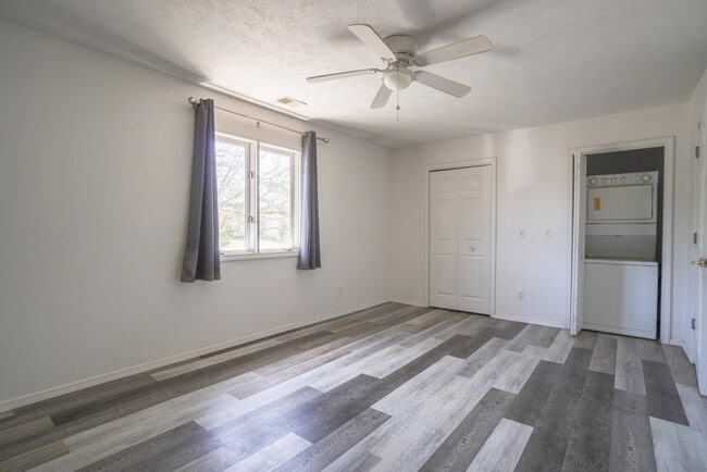 Building Photo - 4 Fisher Creek Dr
