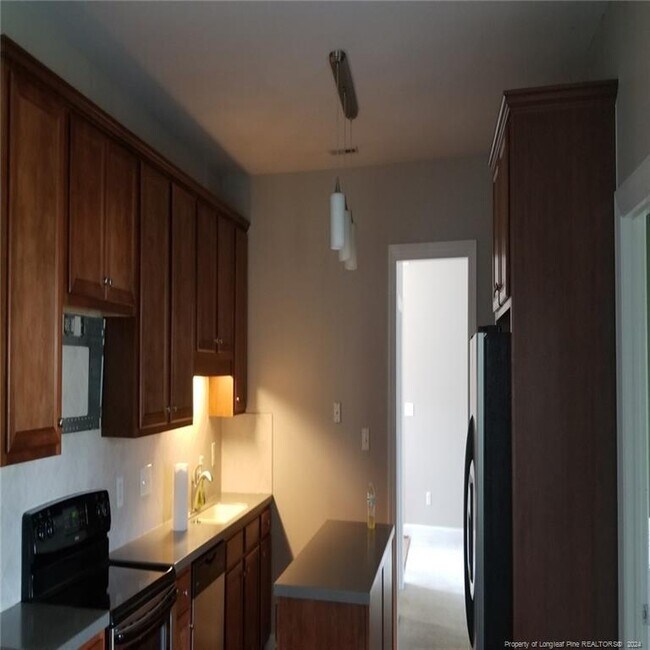 Building Photo - 4017 Whisper Wood Dr