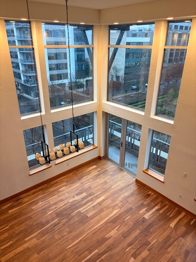 Building Photo - 1125 NW 9th Ave