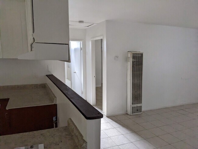 Foto del edificio - 16506 Lilac Rd