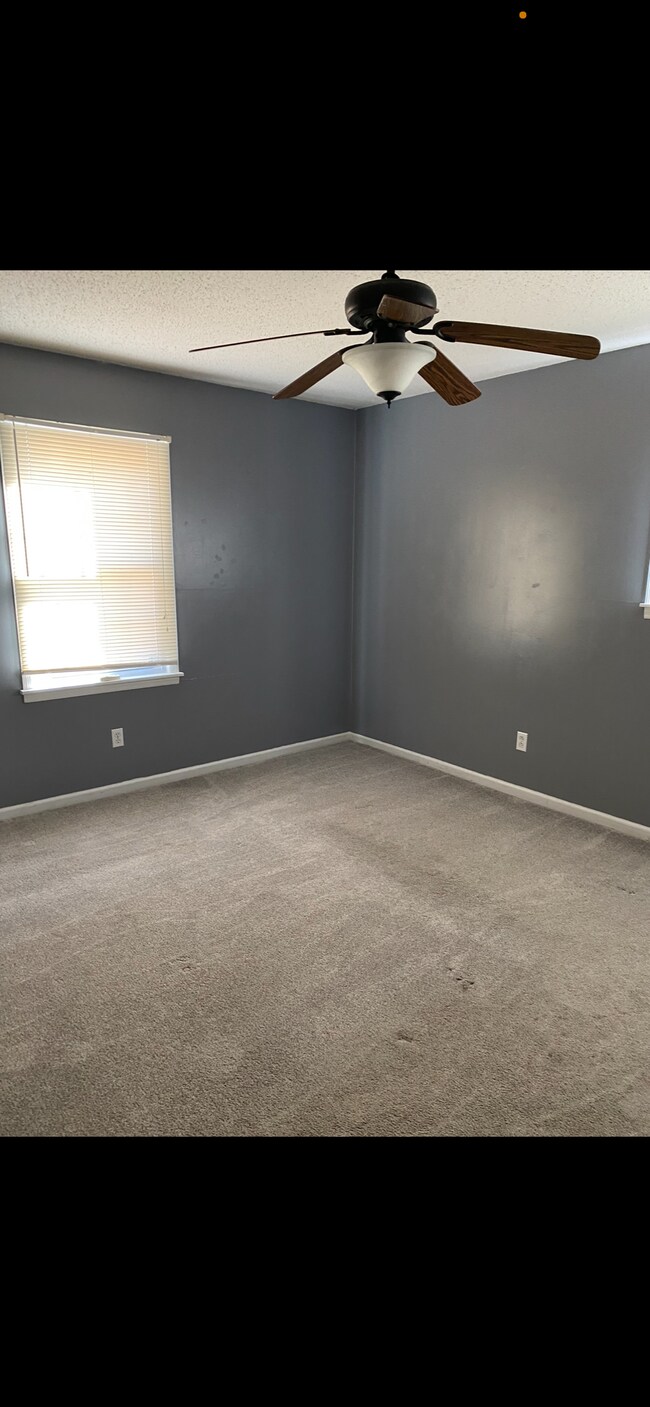 Foto del edificio - 8002 Greenwillow Ct SE