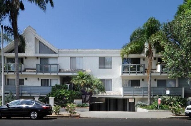 Foto del edificio - 1741 Granville Ave