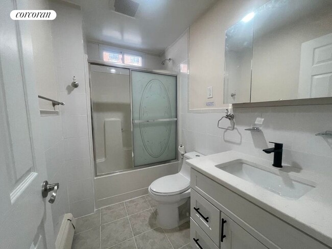 Foto del edificio - 1222 Simpson St