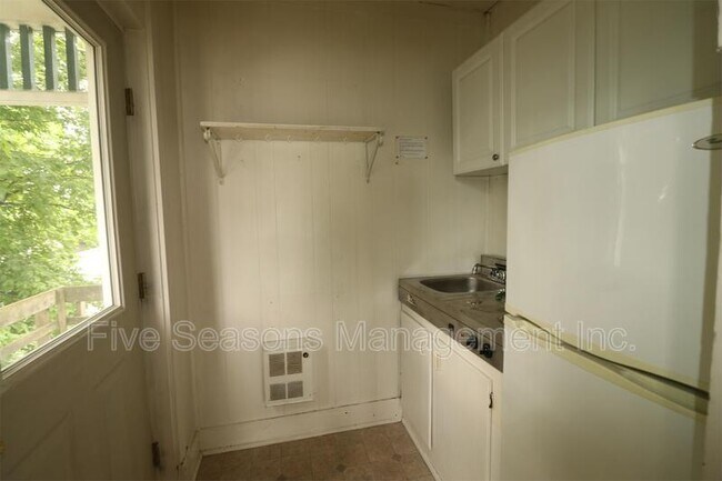 Foto del edificio - 134 Buell St