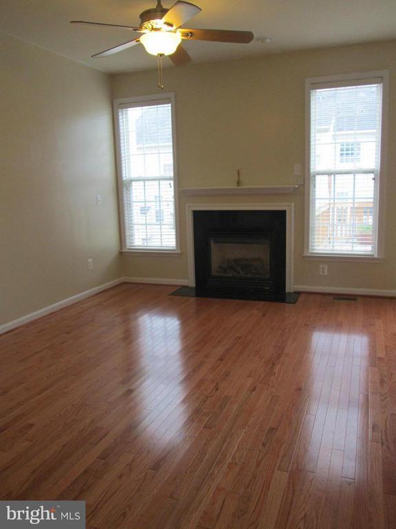 Foto del edificio - 15689 William Bayliss Ct