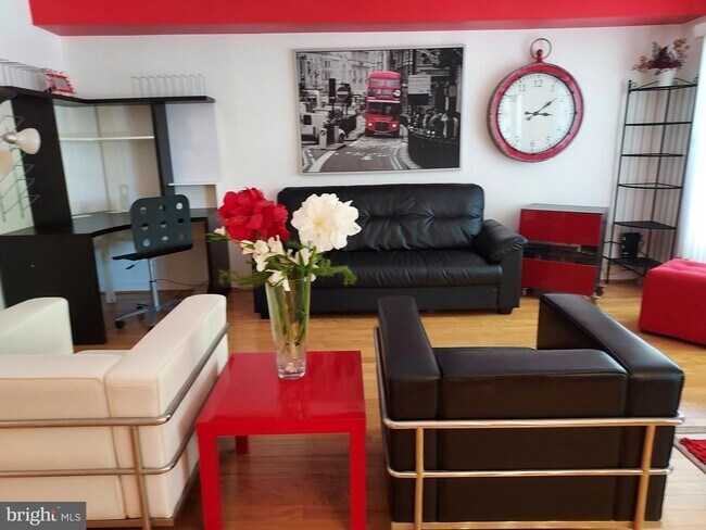 Foto del edificio - 7814 Coddle Harbor Ln