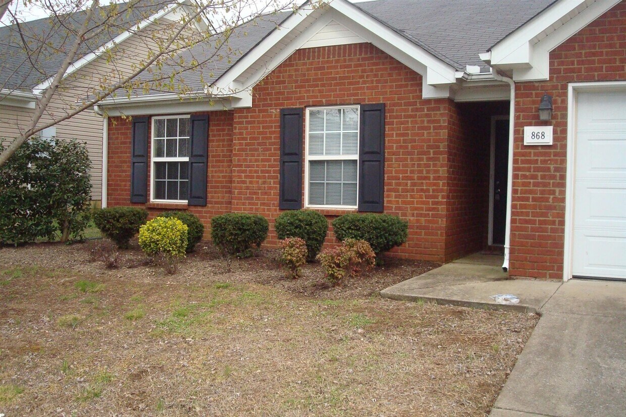 868 Kanatak Ln, Murfreesboro, TN 37128 House Rental in Murfreesboro