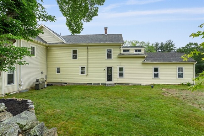 Building Photo - 20 Old Lowell Rd