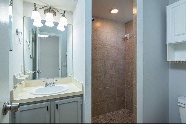 Building Photo - 11305 Regal Square Dr