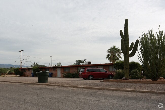 Building Photo - 4101-4105 E Brown Way