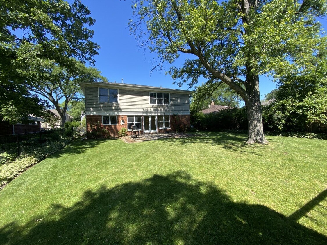 Building Photo - 1047 Hunter Rd