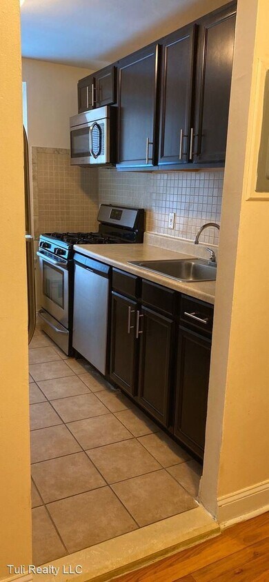 Foto principal - 1-9 62nd St