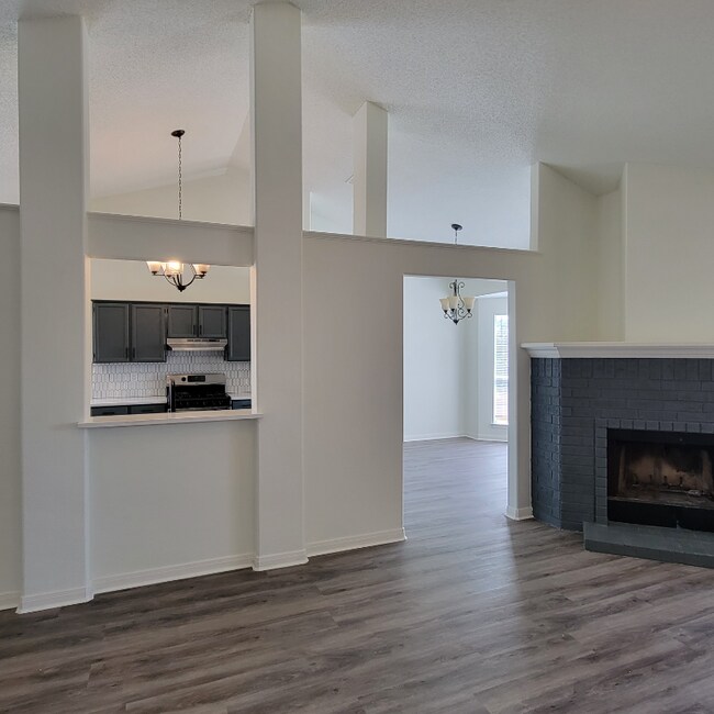 Foto del edificio - 6147 Heritage Pl Dr