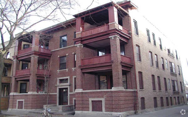 Foto del edificio - 5411-5413 S Woodlawn Ave