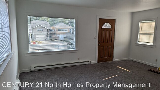 Building Photo - 3 br, 1 bath House - 1815 Broadway Ave #A