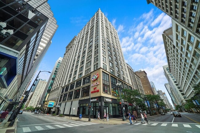 Building Photo - 8 W Monroe St