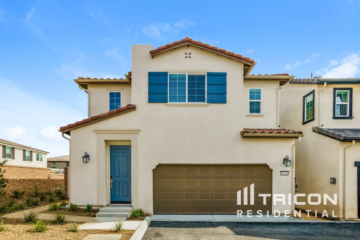 Primary Photo - 31698 Luther Dr