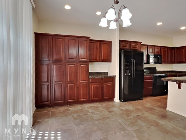 Building Photo - 2419 W Dusty Wren Dr