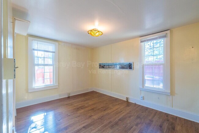 Foto del edificio - 461 Reeside Ave