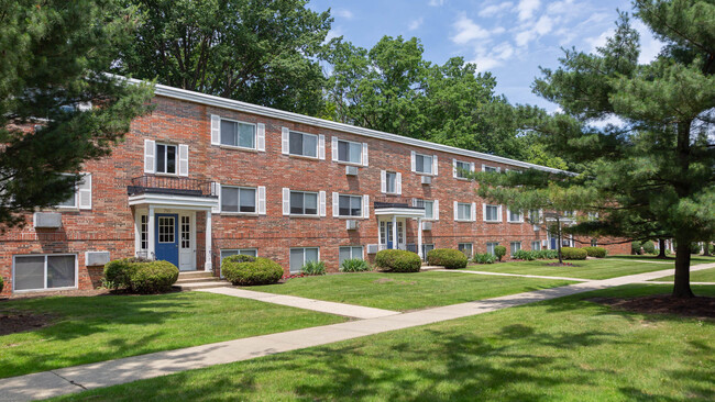 Kensington Club Apartments Apartments - Rocky River, Oh 