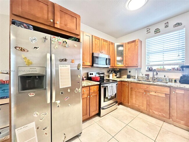 Foto del edificio - 7743 SW 99th St