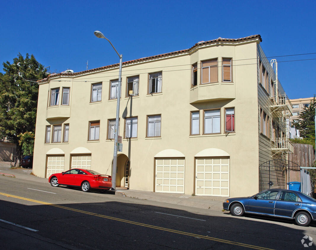 Building Photo - 1930 Fulton St