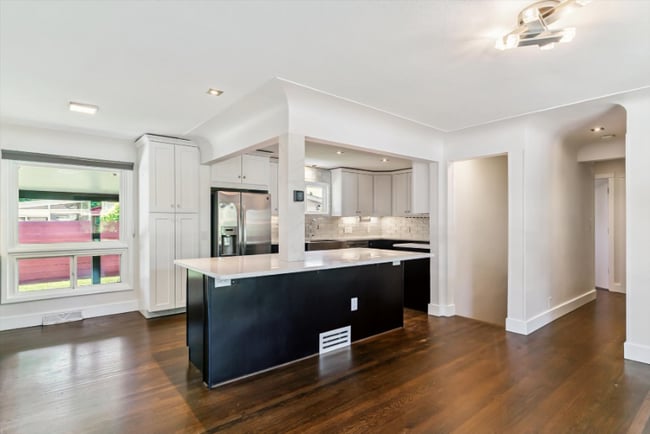 Building Photo - 5480 W Iowa Ave