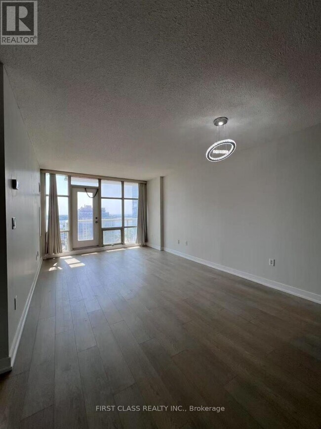 Building Photo - 10-1810 Navy Wharf Ct