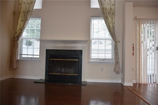 Building Photo - 204 Sandpiper Ct