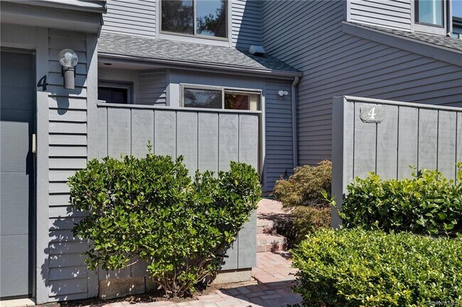 Foto del edificio - 4 Indian Cove Rd