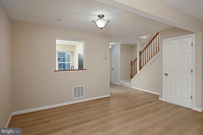 Building Photo - 1238 Seron Ct