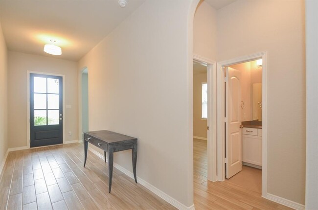 Building Photo - 3434 Pebble Creek Dr