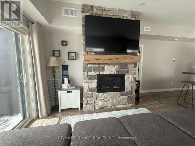Building Photo - 11 Beausoleil Ln