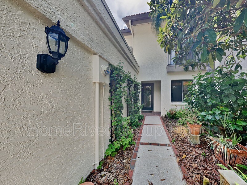 Primary Photo - 5289 Tivoli Ave