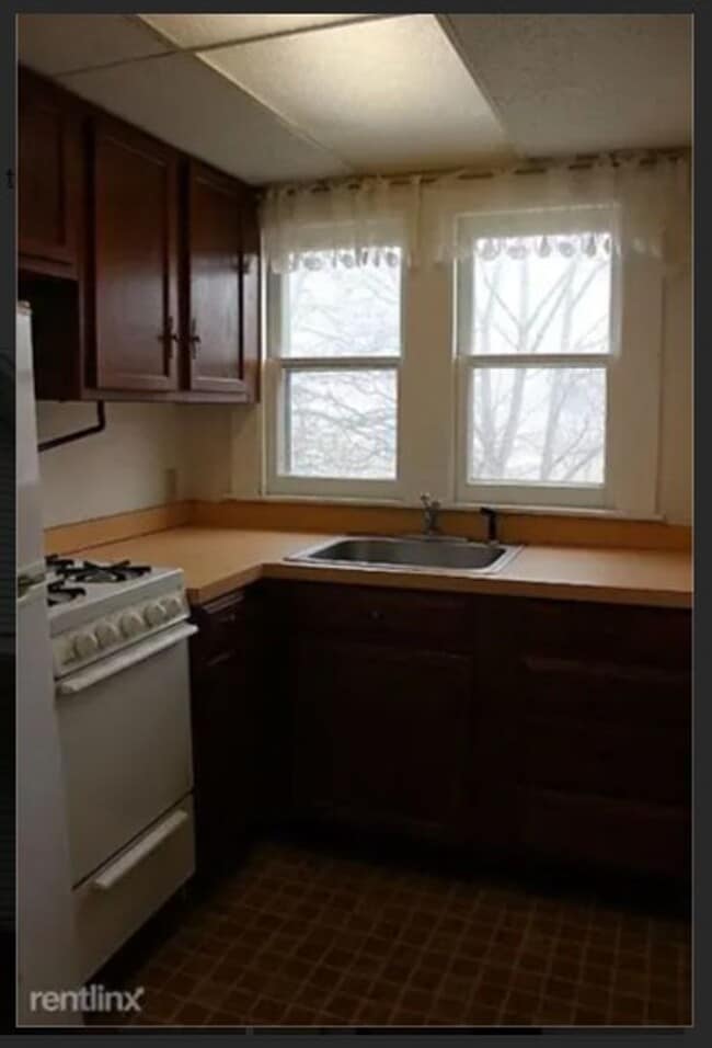 Building Photo - 513 Rodd St