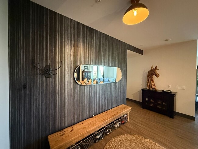Building Photo - 100 Quartz Knl