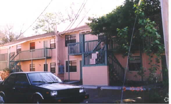 Primary Photo - 11715 N 15th St