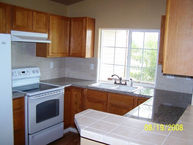 Foto del edificio - NW Meridian 3 bdrm Home for Rent with RV s...