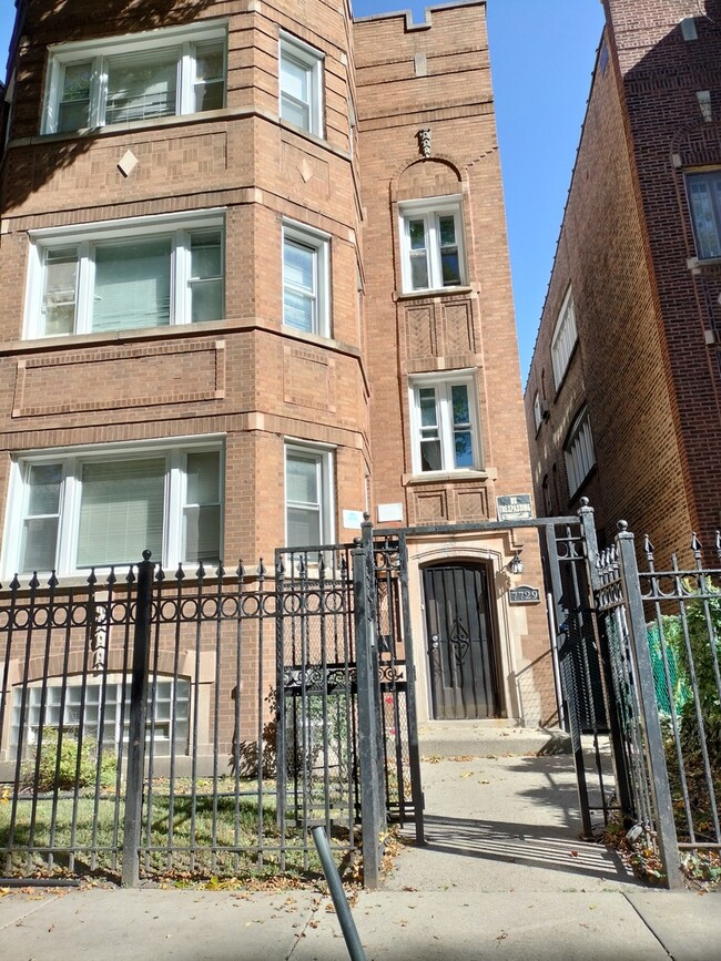 Building Photo - 7729 S Essex Ave