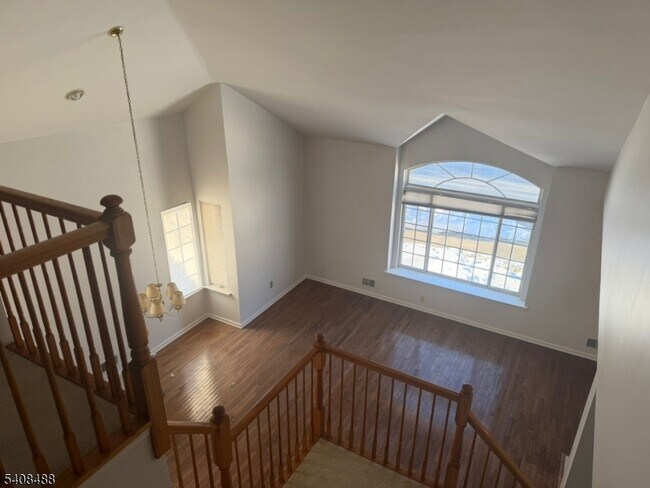 Foto del edificio - 14 Schindler Ct