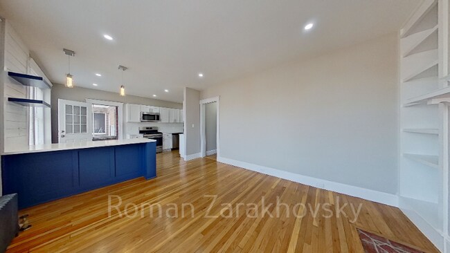 Building Photo - 19 Vinal St