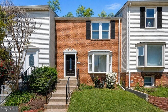 Foto del edificio - 108 Middle Point Ct