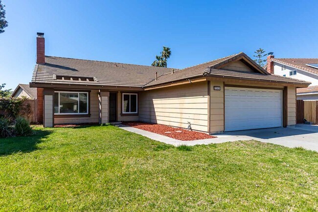 Foto del edificio - *** STUNNING OCEANSIDE 4/2 HOME , PET FRIE...