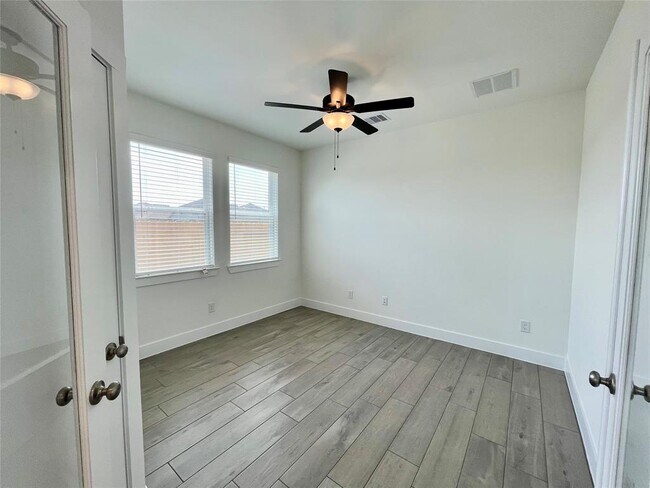 Building Photo - 17039 Lilac Paxton Ln