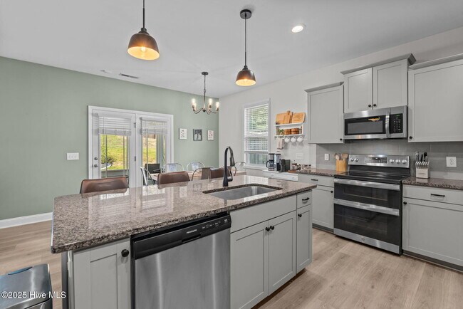 Foto del edificio - 620 Overland Ct