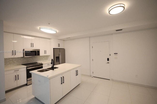 Foto del edificio - 2651 NE 212th Terrace