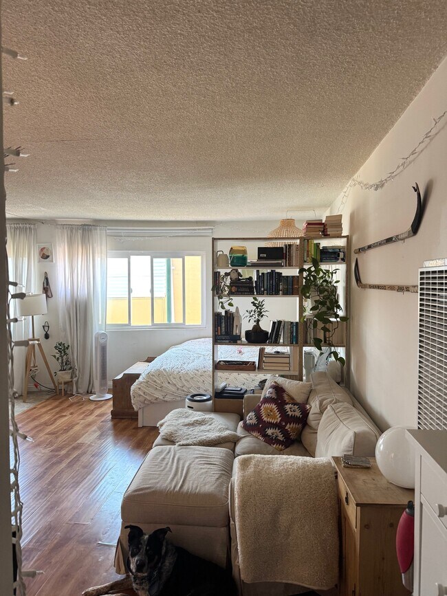 Photo - 4747 S Centinela Ave Apartment