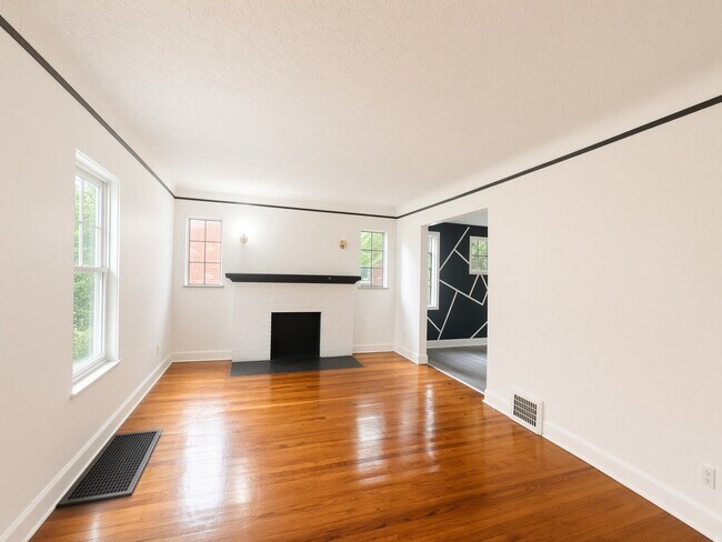 Foto del edificio - 14574 Hubbell Ave