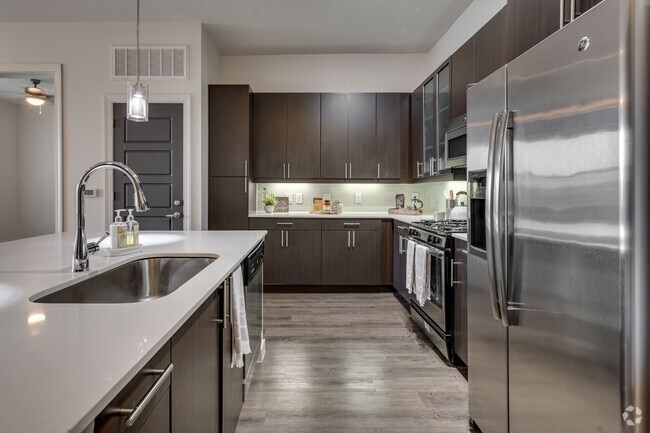 2BR, 2BA - 1,094SF - Mezzo Kirby Med Center