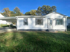 Building Photo - 291 Green Acres Myers St